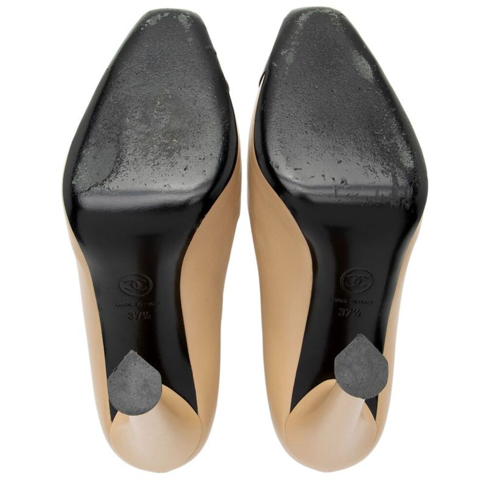 Chanel Lambskin CC Cap Toe Pumps - Size 7.5 / 37.5 - Picture 6 of 9